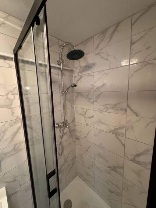Saint Marc - 1er Etage Cours Apartment *